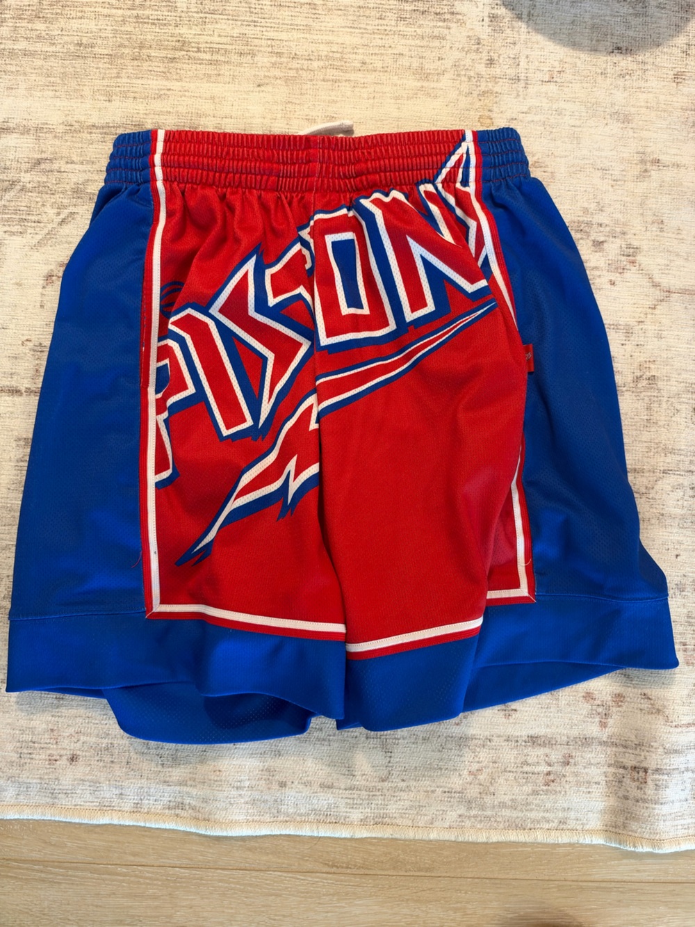 Detroit Pistons NBA Mitchell & Ness Hardwood Classics Throwback Shorts Large
